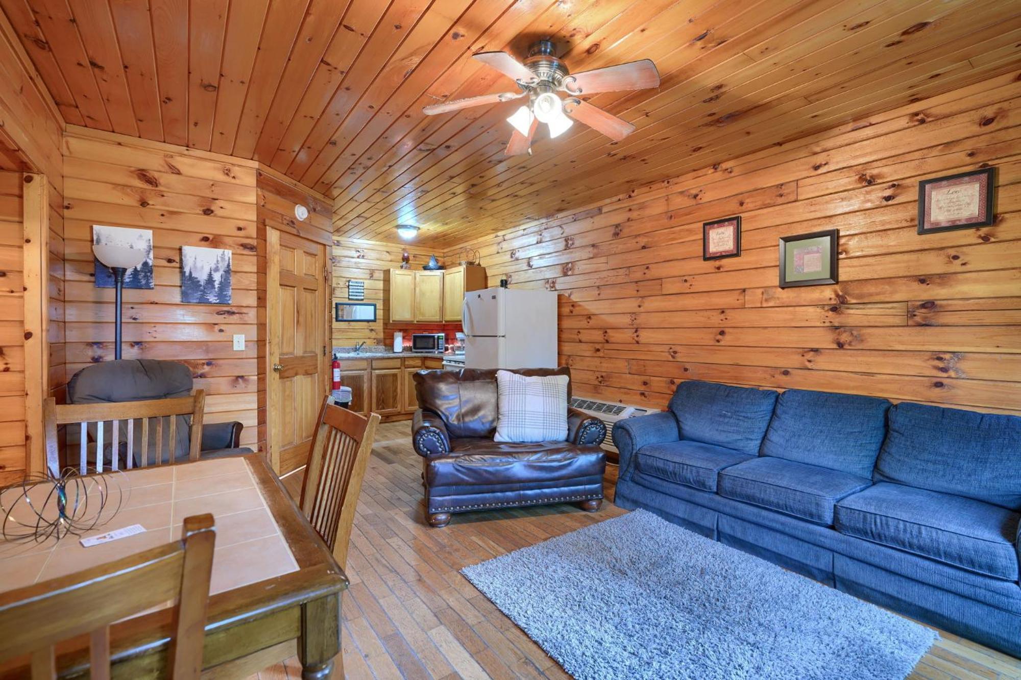 Blue Rose Cabins - Pine Ridge Cabin Logan Exterior foto